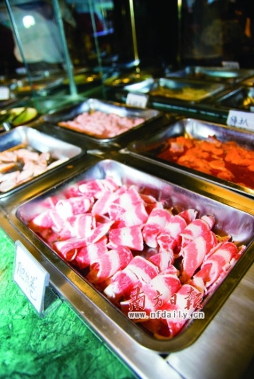 点图查看下一页 夏天吃美食讲究科学火锅&烧烤饮食6大误区(图)(2)